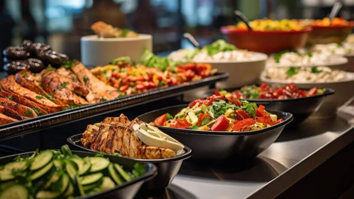 Imagem de um restaurante para ilustrar o caso de sucesso do restaurante Mida, que utilizou um pivô estratégico de negócios para se livrar da falência