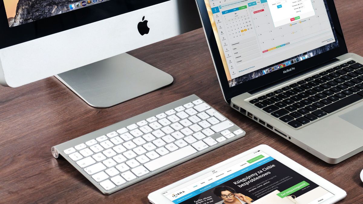 Dispositivos da Apple mostram aumento nos preços do Mac e do iPad em ambiente corporativo.