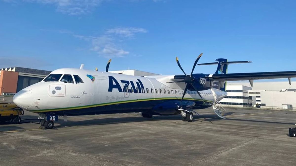 Avião da Azul ilustrando o financiamento de empresas aéreas por meio de crédito oficial