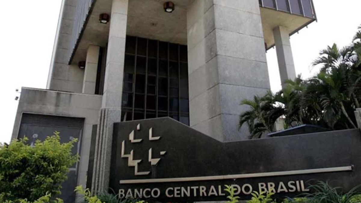 Banco Central do Brasil, simbolizando os reflexos da nova ata do Copom e os juros na economia brasileira