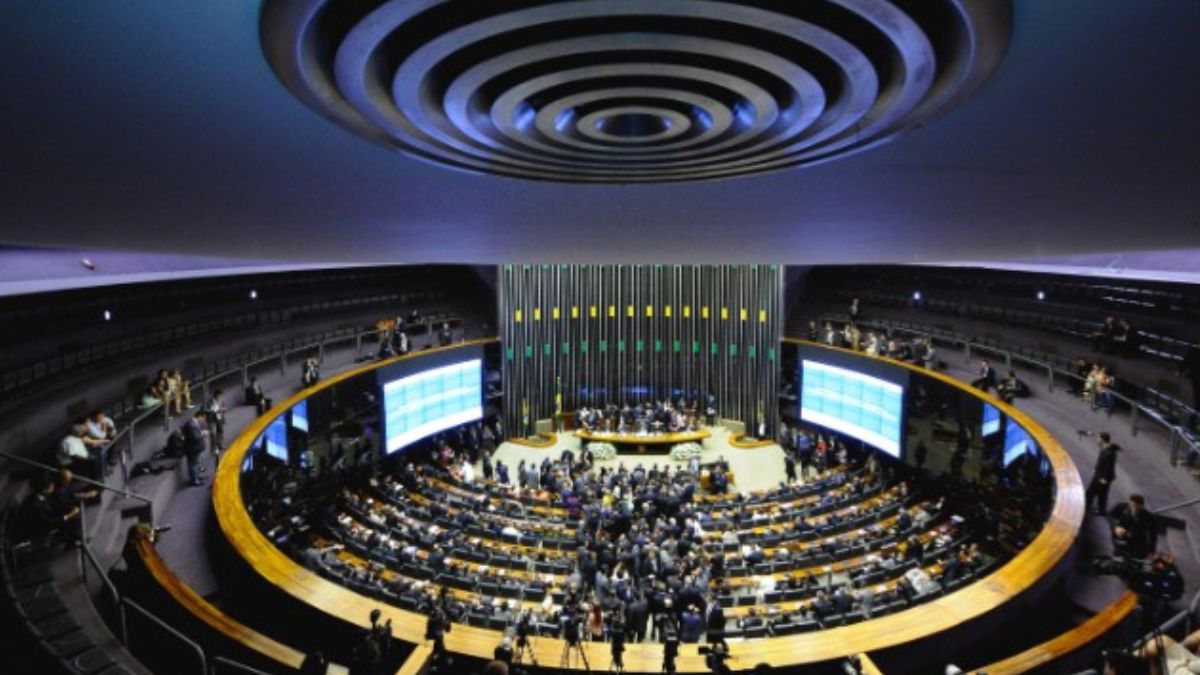 Planário do Congresso Nacional, representando o acordo sobre o Simples Nacional para proteger o Arcabouço Fiscal