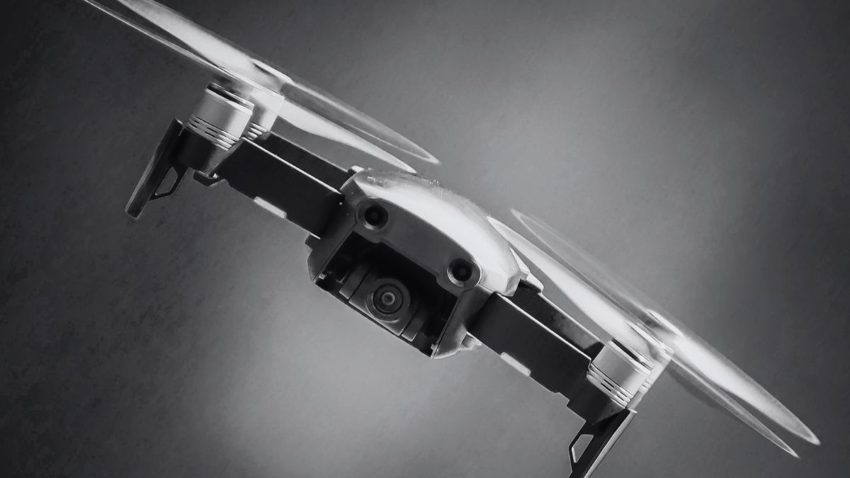 Drone de guerra, simbolizando como a tecnologia criada no oriente médio influencia na guerra
